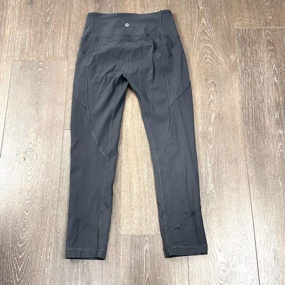lululemon athletica All The Right Places Crop‎ Sz 6 - Picture 4 of 5